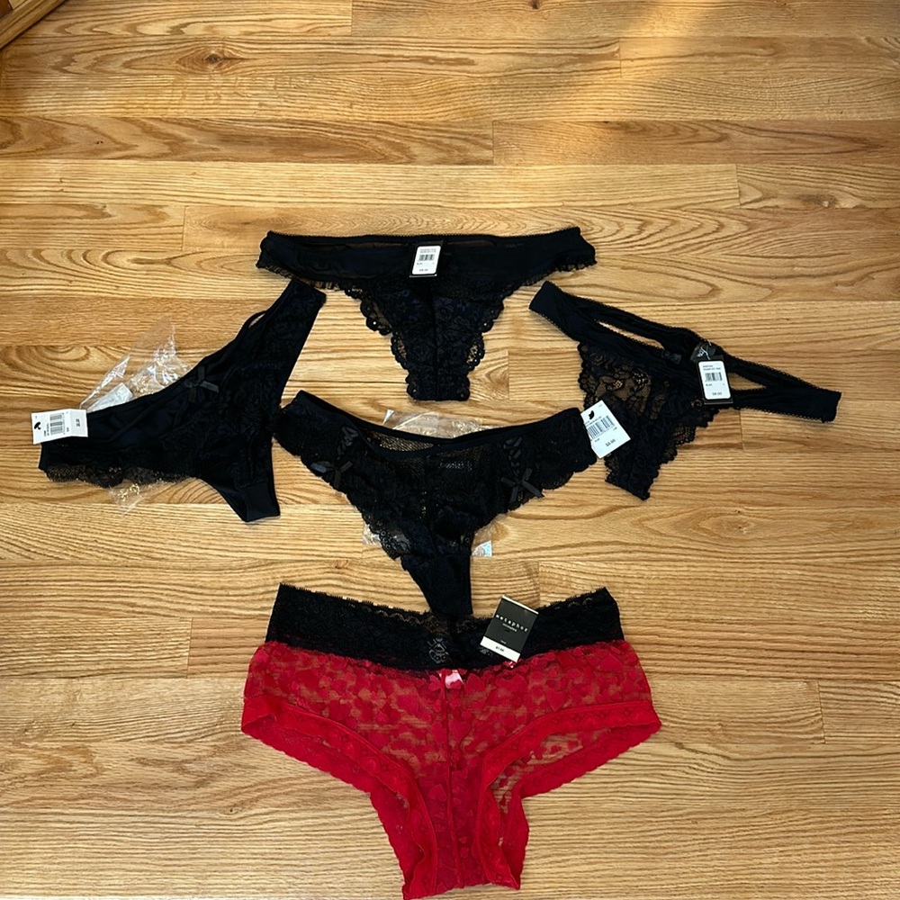 Sexy Fredericks of Hollywood Large Black Panties
